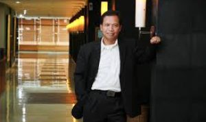 Joko Supriyono foto pakai jas