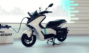 YAMAHA E01
