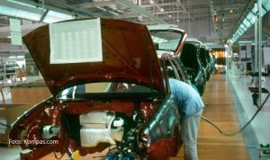 Penjualan-mobil-astra-750x422